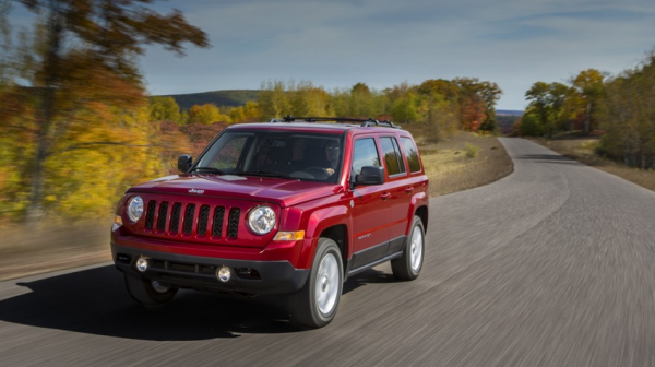 2014 Jeep Patriot front view