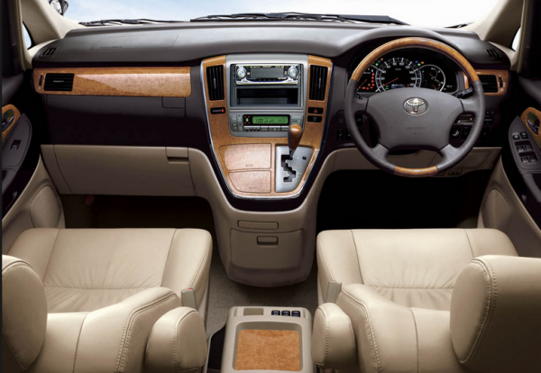 2014 Toyota Alphard interior 2