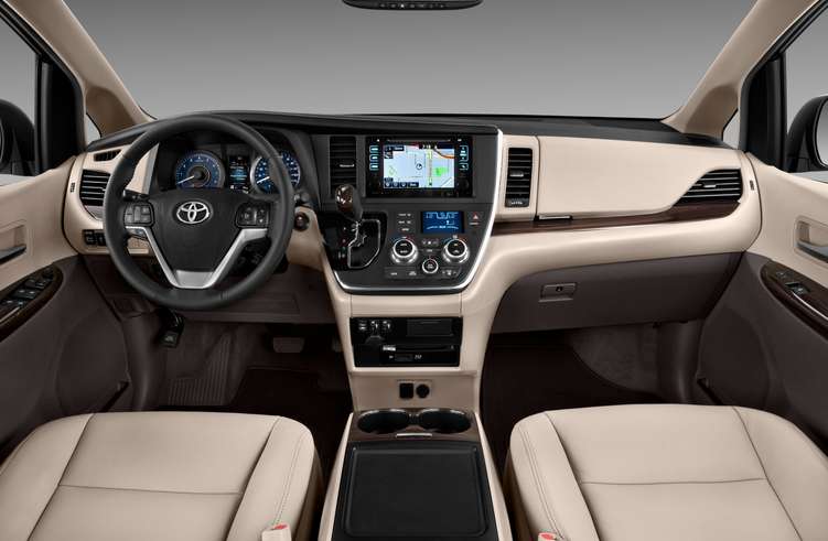 2015 Toyota Sienna Hybrid interior