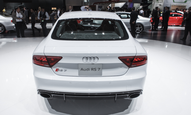 2014 Audi RS7 rear view 2