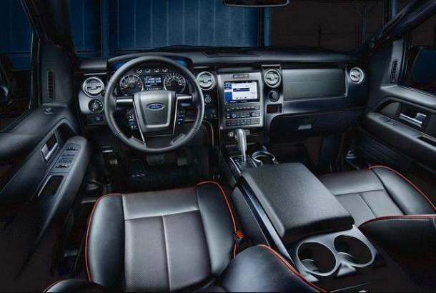 2014 Ford F-150 Platinum interior2