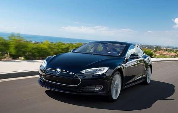 2014 Tesla Model S front