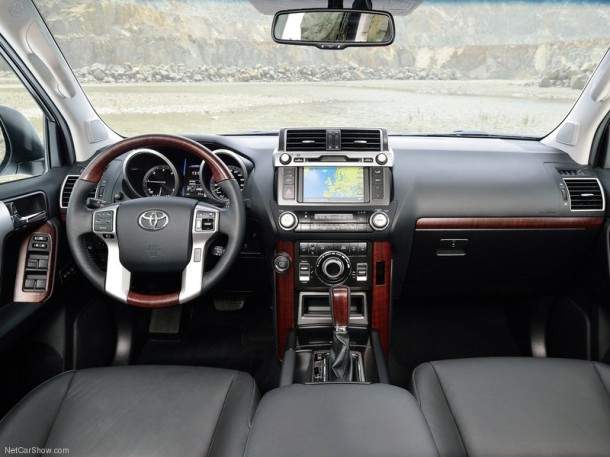 2014 Toyota Land Cruiser interior