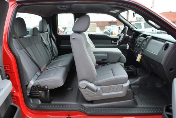 2014-ford-f-150-xl-interior (1)