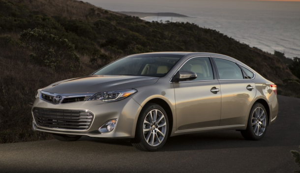 2014 toyota avalon side