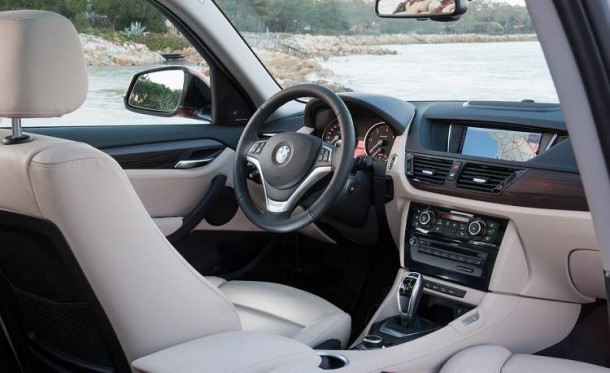 2015 BMW X1 interior 2