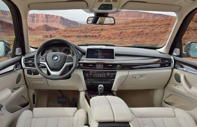 2015 BMW X5 interior