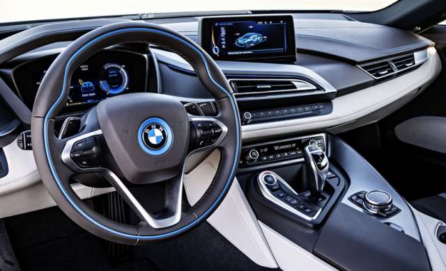 2015 BMW i8 interior