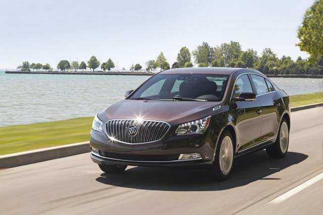 2015 Buick Lacrosse road