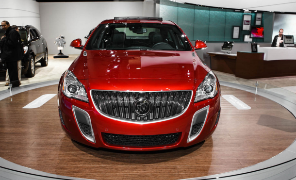 2015 Buick Regal front