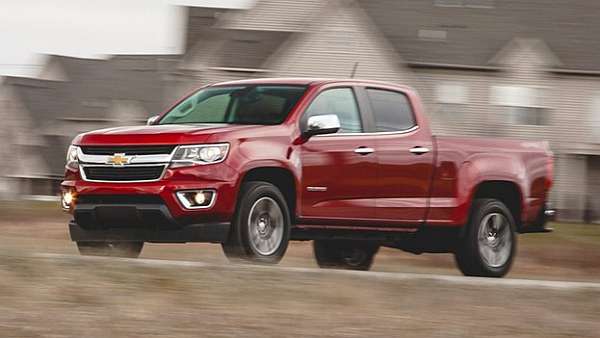 2015 Chevrolet Colorado side