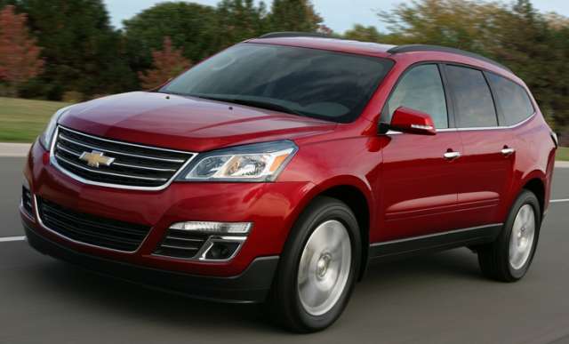 2015 Chevy Traverse road