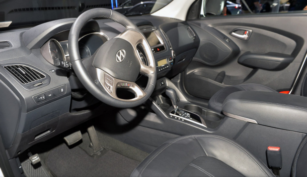 2015 Hyundai Tucson interior
