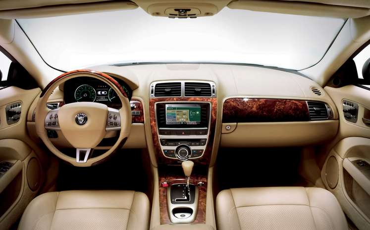 2015 Jaguar XK interior