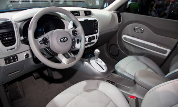 2015 Kia Soul EV interior