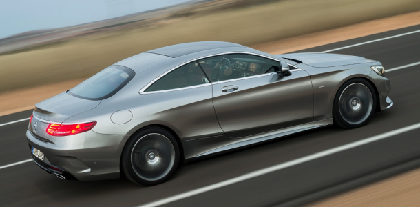 2015 Mercedes-Benz S-Class Coupe side view 2