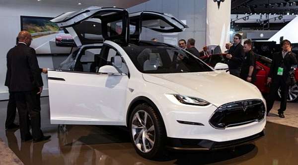 2015 Tesla Model X 3
