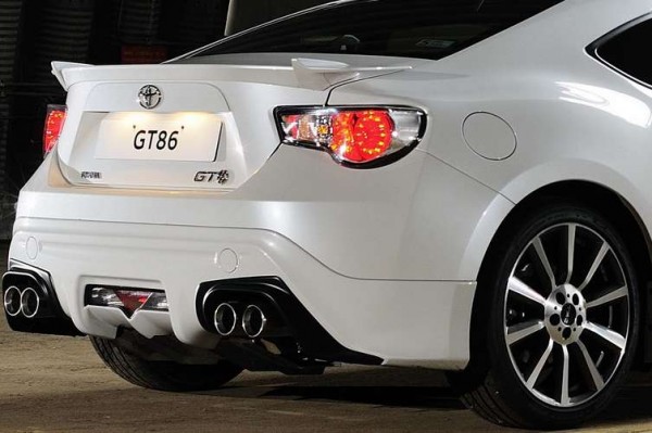 2015 Toyota GT86 rear view