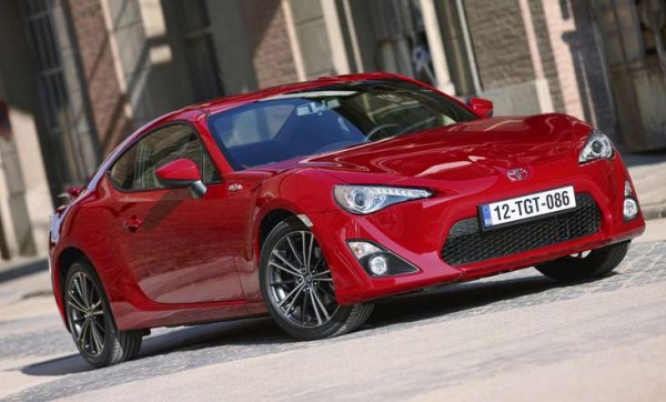 2015 Toyota GT86 side view