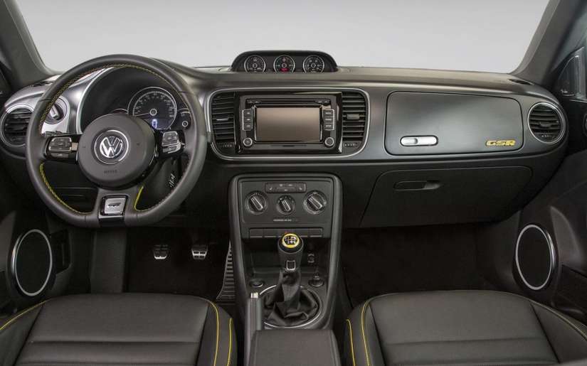 2015 Volkswagen Beetle interior