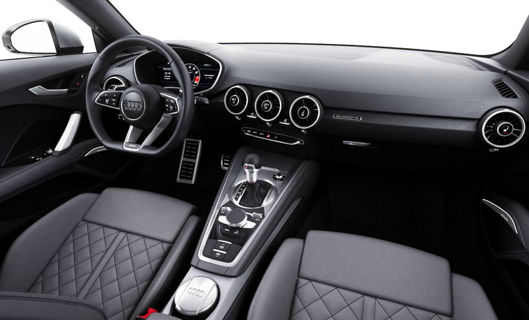 2016 Audi R8 interior