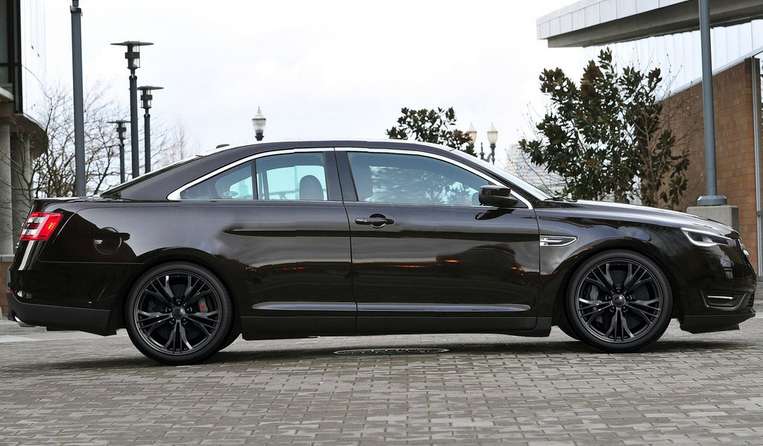 2016 Ford Taurus side view 2