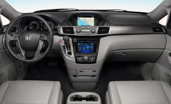 2016 Honda Odyssey Hybrid interior