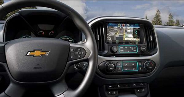 2016 Chevrolet Colorado ZR2 interior 4
