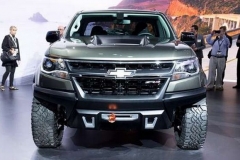2016 Chevrolet Colorado ZR2 front