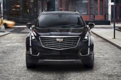 2017 Cadillac XT5 front