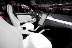 2017 Tesla Model X interior 3