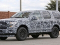 2018 Ford Expedition side view